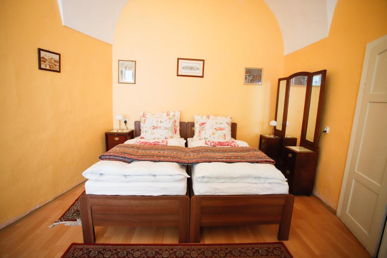 Apartament Miraculous *
